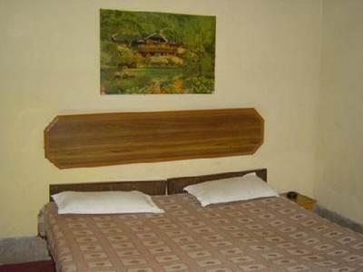 Gaurav Guest House Матура Екстериор снимка